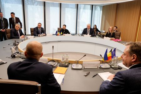 tagreuters.com2025binary_LYNXNPEL250H5-VIEWIMAGE