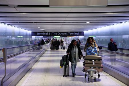 tagreuters.com2025binary_LYNXNPEL2L07T-VIEWIMAGE