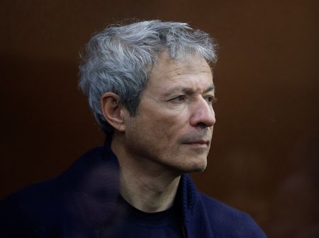 tagreuters.com2025binary_LYNXNPEL2Q0MJ-VIEWIMAGE