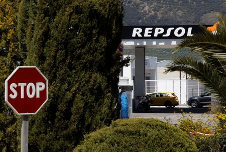 tagreuters.com2025binary_LYNXNPEL2U0N9-VIEWIMAGE