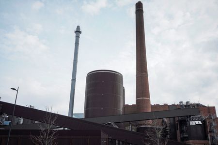 tagreuters.com2025binary_LYNXNPEL3018U-VIEWIMAGE