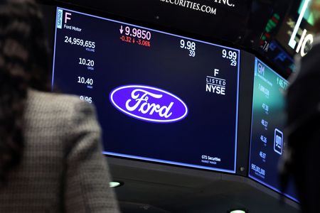 tagreuters.com2025binary_LYNXNPEL301Z5-VIEWIMAGE