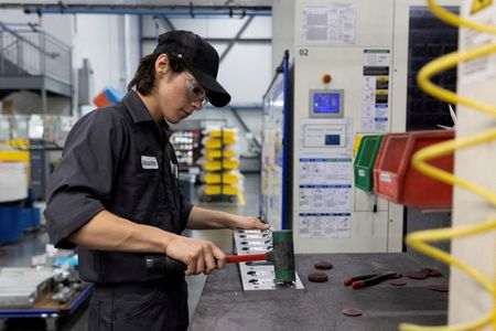 tagreuters.com2025binary_LYNXNPEL360YE-VIEWIMAGE