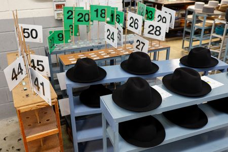 tagreuters.com2025binary_LYNXNPEL4Q07J-VIEWIMAGE