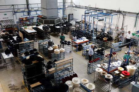 tagreuters.com2025binary_LYNXNPEL4Q07L-VIEWIMAGE