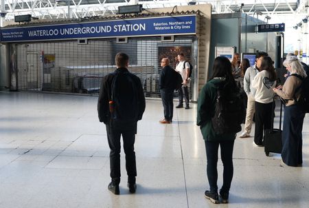 tagreuters.com2025binary_LYNXNPEL870FU-VIEWIMAGE