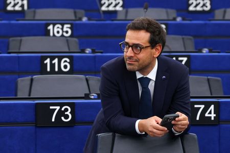 tagreuters.com2025binary_LYNXNPEL890AG-VIEWIMAGE