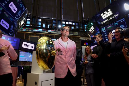 tagreuters.com2025binary_LYNXNPEL890WM-VIEWIMAGE