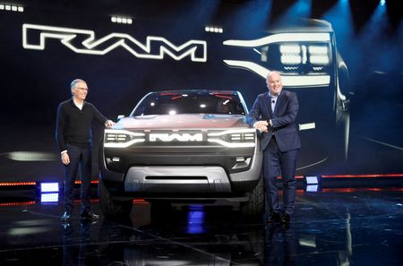 tagreuters.com2025binary_LYNXNPEL8B0VV-VIEWIMAGE