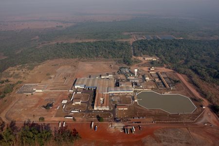 tagreuters.com2025binary_LYNXNPEL8G0PW-VIEWIMAGE