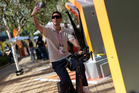 tagreuters.com2025binary_LYNXNPEL8H00G-VIEWIMAGE