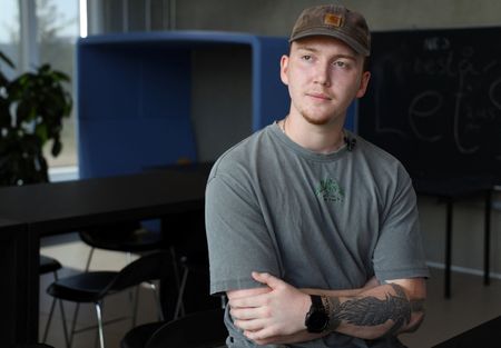 tagreuters.com2025binary_LYNXNPEL8O08V-VIEWIMAGE