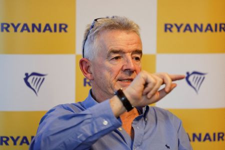 tagreuters.com2025binary_LYNXNPEL8O0JS-VIEWIMAGE