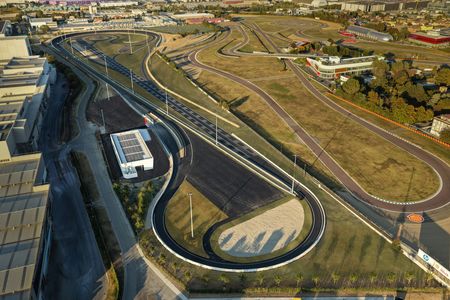 tagreuters.com2025binary_LYNXNPEL950GW-VIEWIMAGE