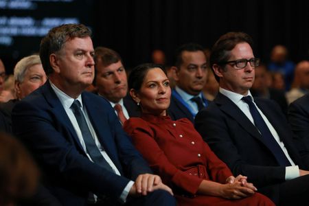 tagreuters.com2025binary_LYNXNPEL970KF-VIEWIMAGE