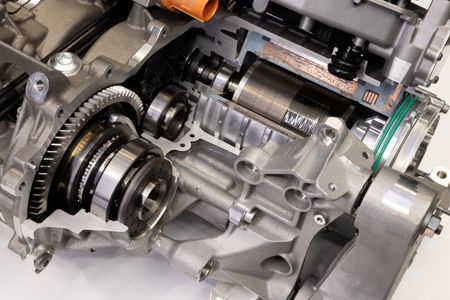 tagreuters.com2025binary_LYNXNPEL980BY-VIEWIMAGE