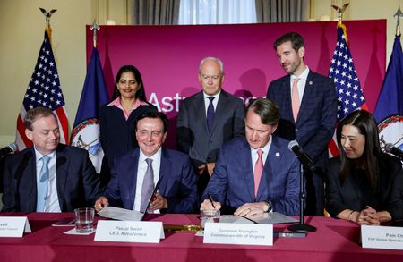 tagreuters.com2025binary_LYNXNPEL980VX-VIEWIMAGE