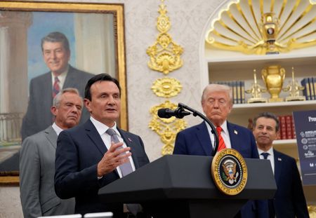 tagreuters.com2025binary_LYNXNPEL9B06V-VIEWIMAGE