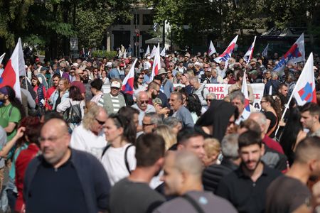 tagreuters.com2025binary_LYNXNPEL9D0GV-VIEWIMAGE