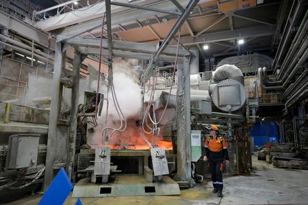 tagreuters.com2025binary_LYNXNPEL9E0CB-VIEWIMAGE