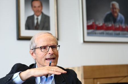 tagreuters.com2025binary_LYNXNPEL9F07H-VIEWIMAGE