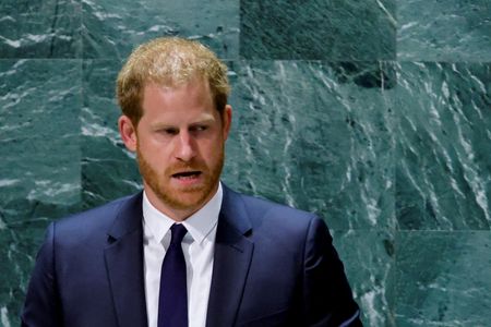 tagreuters.com2022binary_LYNXMPEI6H0P6-VIEWIMAGE