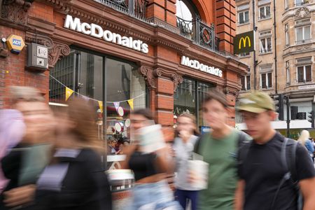 tagreuters.com2022binary_LYNXMPEI6Q0RJ-VIEWIMAGE