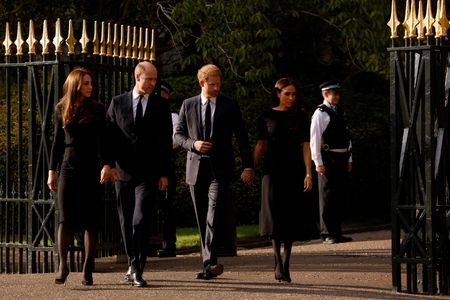 tagreuters.com2022binary_LYNXMPEI8909H-VIEWIMAGE