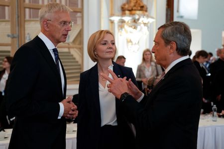 tagreuters.com2022binary_LYNXMPEI950WR-VIEWIMAGE