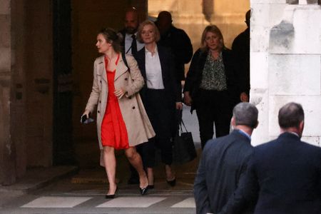 tagreuters.com2022binary_LYNXMPEI9G0QZ-VIEWIMAGE