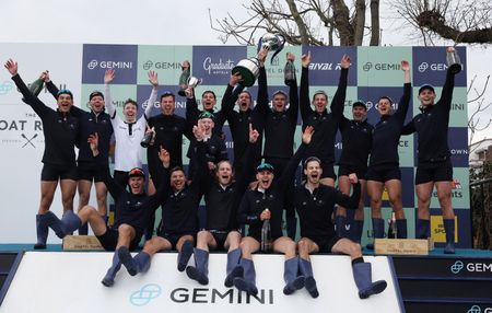 tagreuters.com2022binary_LYNXNPEI320AV-VIEWIMAGE