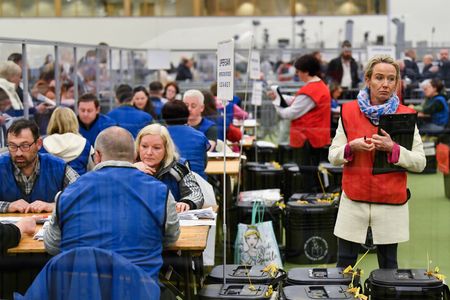 tagreuters.com2022binary_LYNXNPEI450BR-VIEWIMAGE