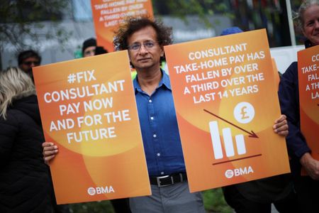 tagreuters.com2023binary_LYNXMPEJ8I099-VIEWIMAGE