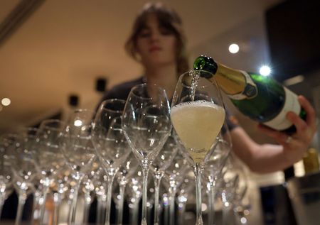 tagreuters.com2023binary_LYNXMPEJ9F0F7-VIEWIMAGE