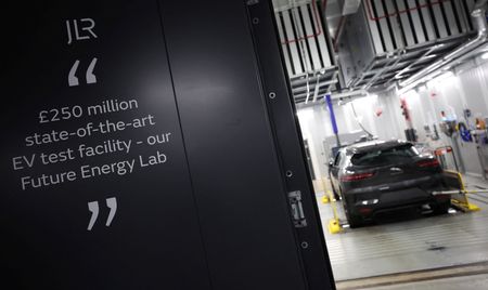 tagreuters.com2023binary_LYNXMPEJ9M0DQ-VIEWIMAGE