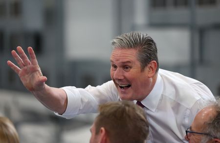 tagreuters.com2024binary_LYNXMPEK030EW-VIEWIMAGE