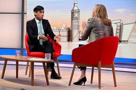 tagreuters.com2024binary_LYNXMPEK0604Q-VIEWIMAGE