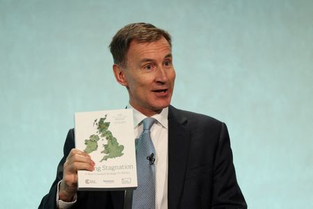 tagreuters.com2024binary_LYNXMPEK140T7-VIEWIMAGE