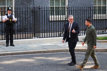 tagreuters.com2024binary_LYNXMPEK6I094-VIEWIMAGE