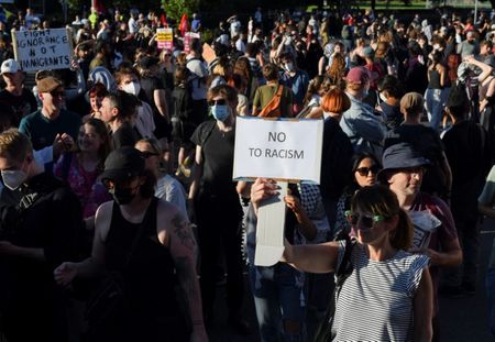 tagreuters.com2024binary_LYNXMPEK790BI-VIEWIMAGE