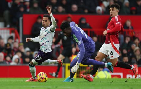 tagreuters.com2024binary_LYNXMPEKBL076-VIEWIMAGE