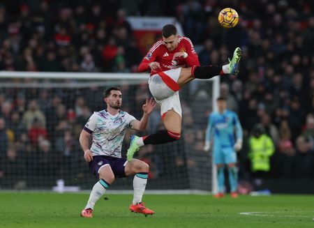 tagreuters.com2024binary_LYNXMPEKBL078-VIEWIMAGE