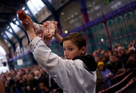 tagreuters.com2024binary_LYNXMPEKBN0CK-VIEWIMAGE