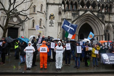 tagreuters.com2024binary_LYNXNPEK1K0E6-VIEWIMAGE