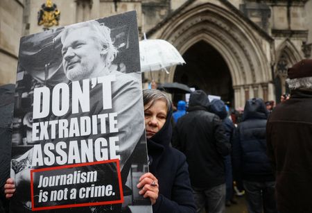 tagreuters.com2024binary_LYNXNPEK1K0E8-VIEWIMAGE