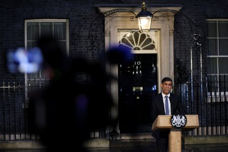 tagreuters.com2024binary_LYNXNPEK230DY-VIEWIMAGE