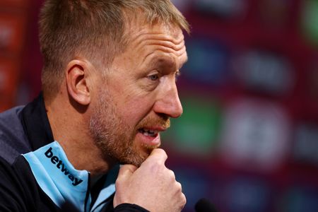 tagreuters.com2025binary_LYNXMPEL08096-VIEWIMAGE