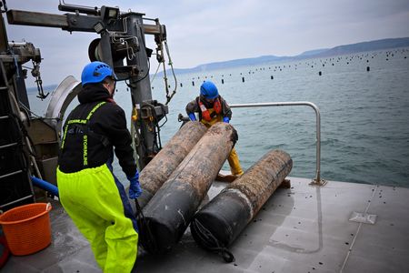 tagreuters.com2025binary_LYNXMPEL2D0BU-VIEWIMAGE