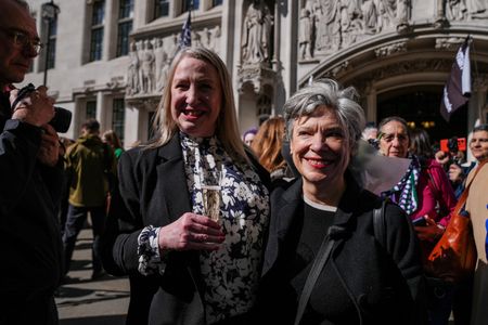 tagreuters.com2025binary_LYNXMPEL3F0D9-VIEWIMAGE