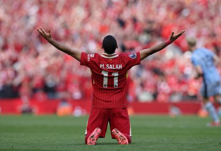 tagreuters.com2025binary_LYNXMPEL3R01G-VIEWIMAGE